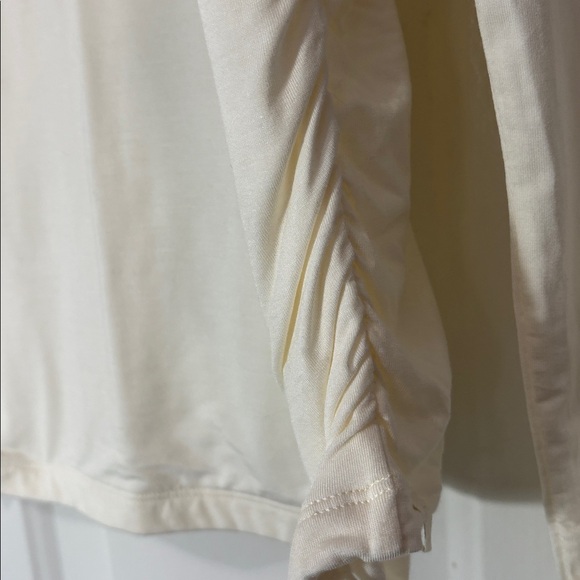 Logilates & a new day brand top(2) Sizes Large New w tags - Picture 3 of 7